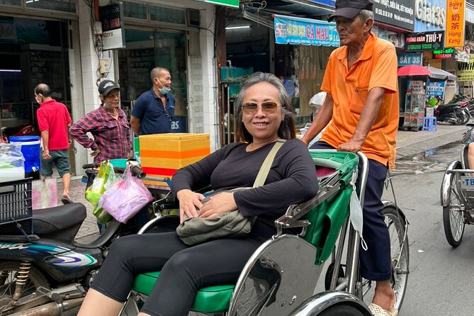 Ho Chi Minh City Sightseeing Panoramic Cyclo Private Tour - Nguyen Hue Boulevard: the Main Street that Helps You Orient Fast