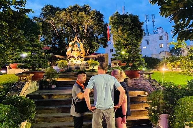 Ho Chi Minh City: Street Food & Sightseeing Tour with Local Guide - Why this Saigon scooter food-and-sights tour makes sense