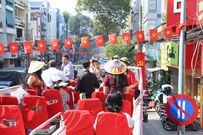 Ho Chi Minh City Tour and Independence Palace Ticket 2 in 1 - Comfort and group size: small enough to breathe, organized enough to follow
