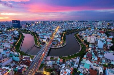 Ho Chi Minh City: War Remnants Museum & Ben Thanh Market - Independence Palace: The Tank, the Setting, and the Big Turning Point
