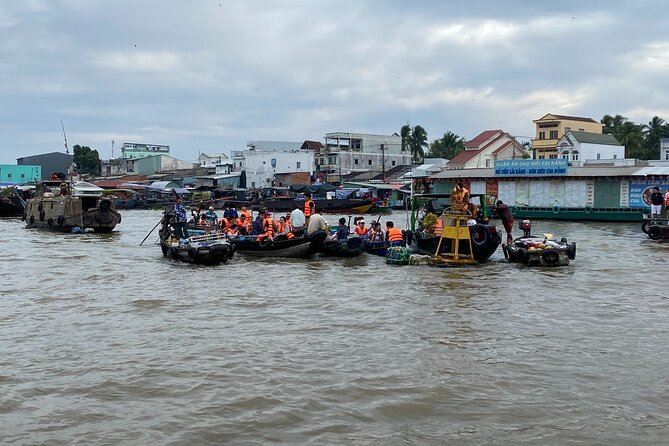 Ho Chi Minh: Southern Vietnam 4-Day Authentic Mekong Farm Trip - Soc Trang Province: Tac Say Cathedral and Clay Pagoda before the Ho Chi Minh City return