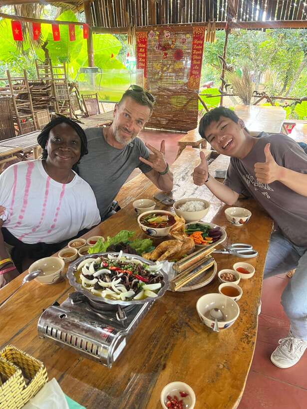 Ho Chi Minh Street Food Private Tour With Funny Guide - Private guide magic: why the route feels smarter