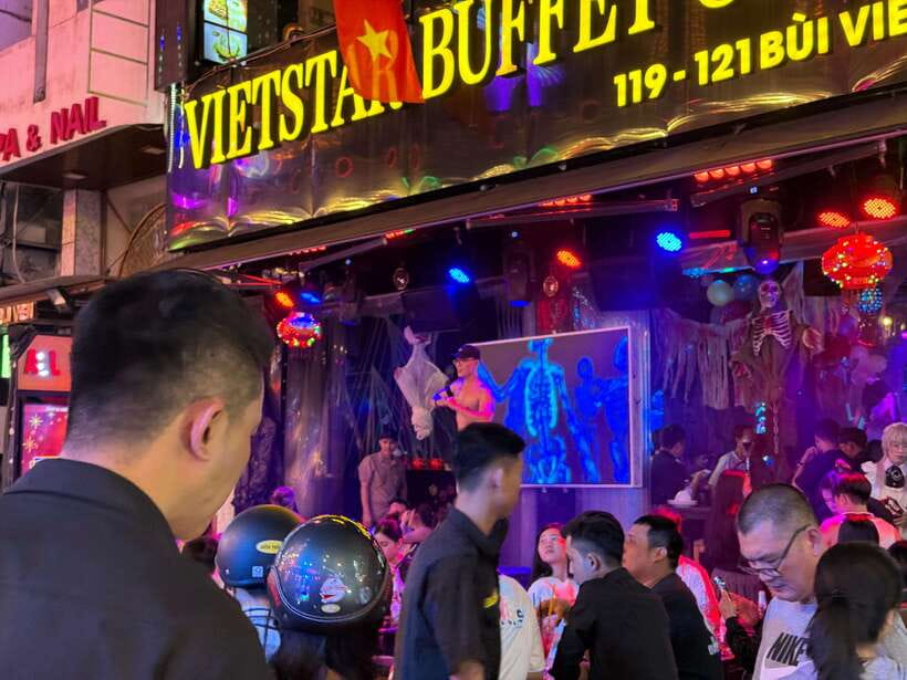 Ho Chi Minh Street Food Private Walking Tour With Good Guide - Reading the City: Hidden Alleys and Street Life Food Culture