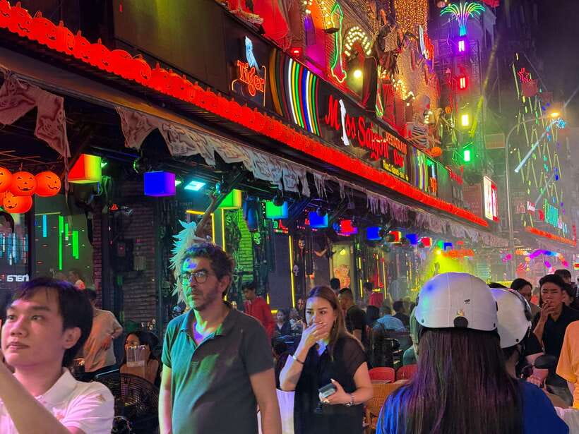 Ho Chi Minh Street Food Private Walking Tour With Good Guide - Practical Tips: What to Bring and What to Avoid