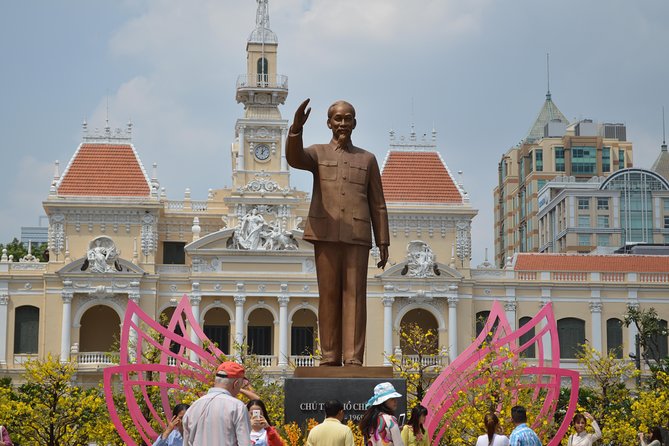 Individual Saigon city tour as a private tour - Bui Vien and Nguyễn Huệ: street energy and quick city snapshots