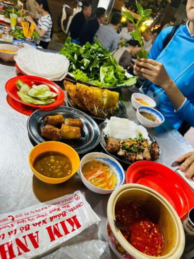 KISSTOUR | Motorbike Food Tour Female Drivers in Ho Chi Minh - The real value of the $59 price (and what’s included)