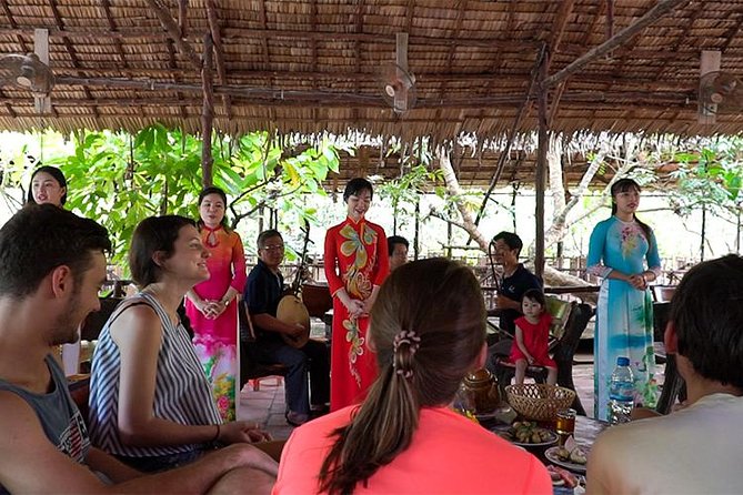 Mekong Delta Floating Market Luxury Group Tour - From Ho Chi Minh City: the drive into the delta