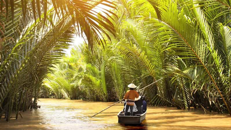 MeKong Delta Tour 1 Day - Mekong Restop in My Tho: Snacks and a quick reset