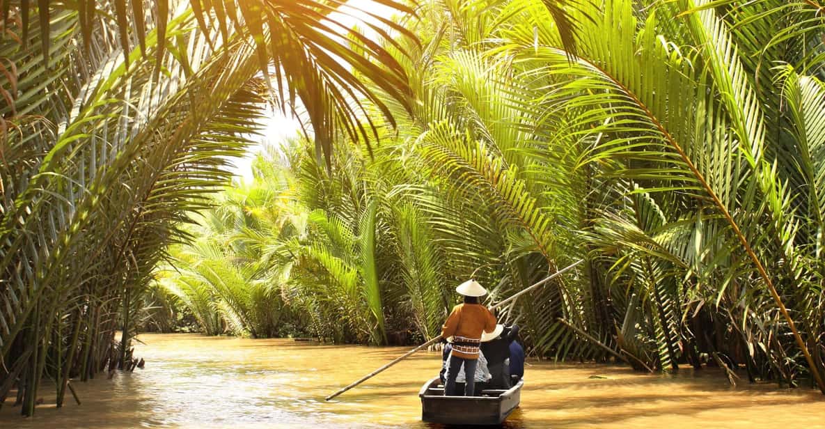 MeKong Delta Tour 1 Day - Don Ca Tai Tu Xu Dua: Southern folk music with fruit included