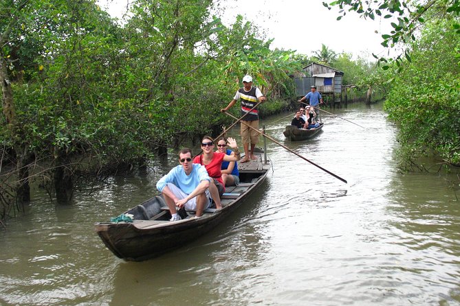 Private 2-Day Tour: Ho Chi Minh City to Cambodia by Mekong River - Châu Đốc to Cambodia: early departure and pier transfer