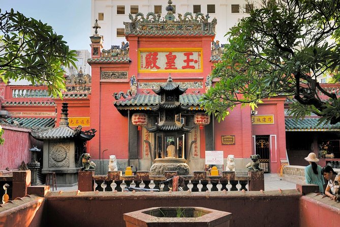 Private Ho Chi Minh City Tour - Notre Dame Cathedral and Central Post Office: French colonial details up close