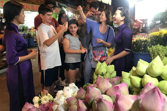 Private Ho Chi Minh City Tour from Port & Vietnamese Egg Coffee - Ben Thanh Market shopping that doesn’t feel like a trap