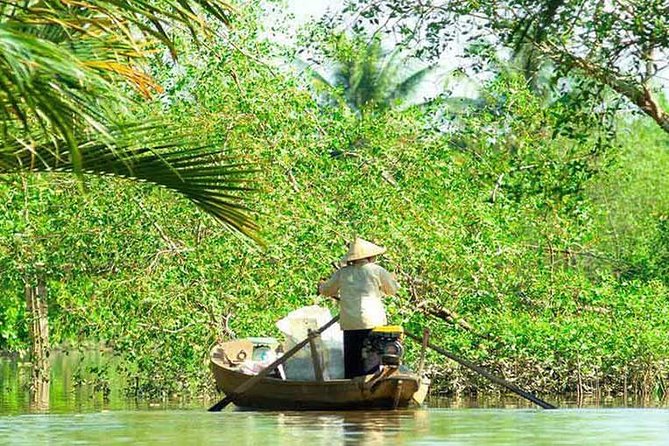 PRIVATE LUXURY Mekong 1 Day with Biking, Fishing, Cooking Class & BBQ LUNCH - Bee farm and coconut workshop: the food stops with real texture