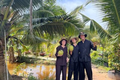 PRIVATE Mekong Delta 1 Day with Kayaking, Biking & Cooking - Cruise on the Tien River: stilt houses, floating farms, and island views