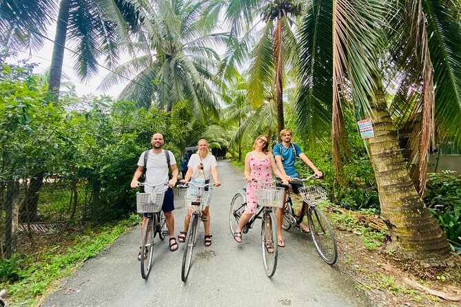 Private Sai Gon "Foodie" By Night Motorbike Tour - Why a private Sai Gon foodie ride beats a normal dinner plan