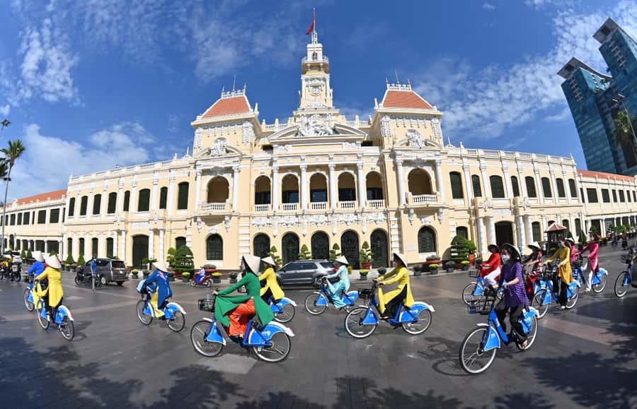 Private Saigon Highlights Tour by Car – Flexible Half Day - Independence Palace: Where the war’s timeline becomes physical