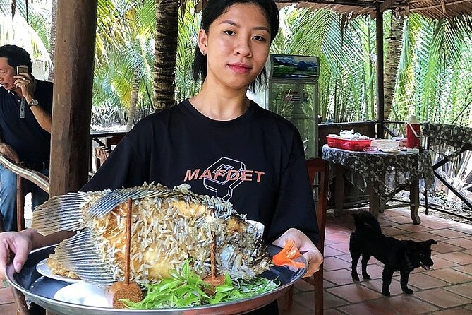 Private tour: Explore the authentic rural life in Ben Tre - Getting Around: Tuk-Tuk Through Coconut-Heavy Paths