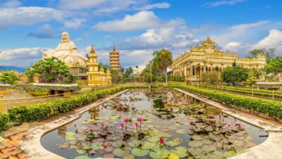 Private Vinh Trang Pagoda & Mekong Delta from Ho Chi Minh - Mekong Delta Cruising Toward Ben Tre (Motorboat Time)