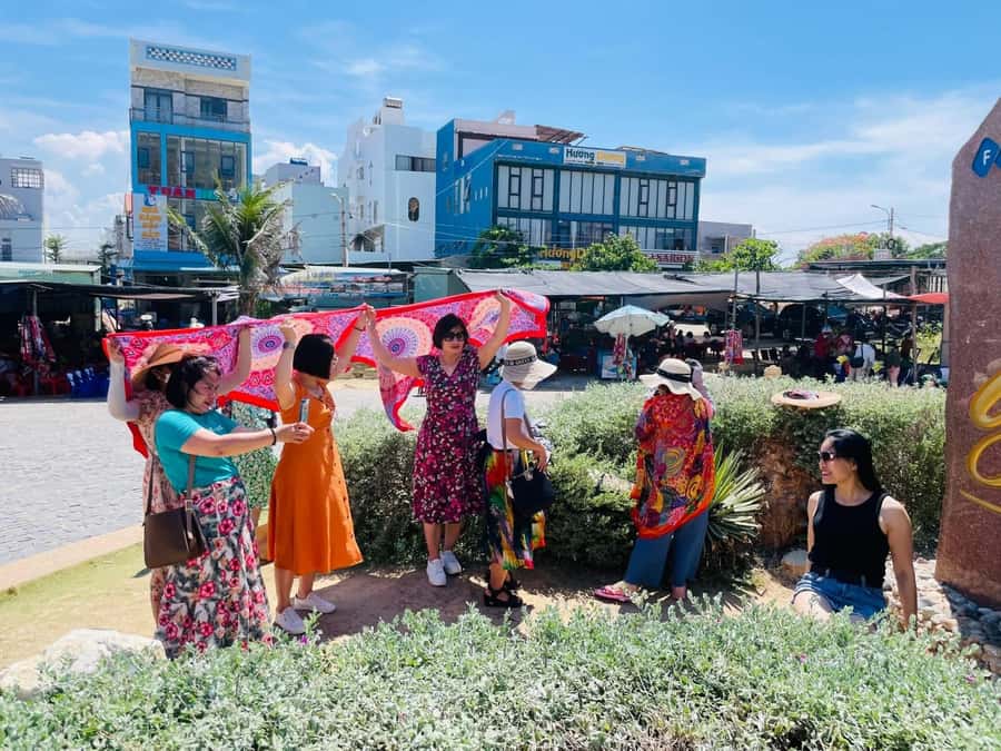 Quy Nhon Island Day Tour: Ky Co Beach, Eo Gio - What’s included versus what you should bring