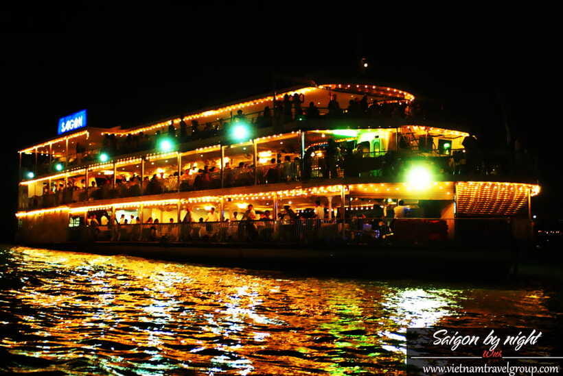Saigon by Night: Traditional Dinner Cruise - The dinner setup: set menu basics and what to watch for