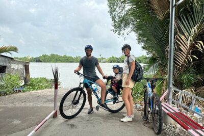 Saigon Countryside Cycling Adventure - Cao Dai Temple Stop: A Quick Lesson Before the Next Turn
