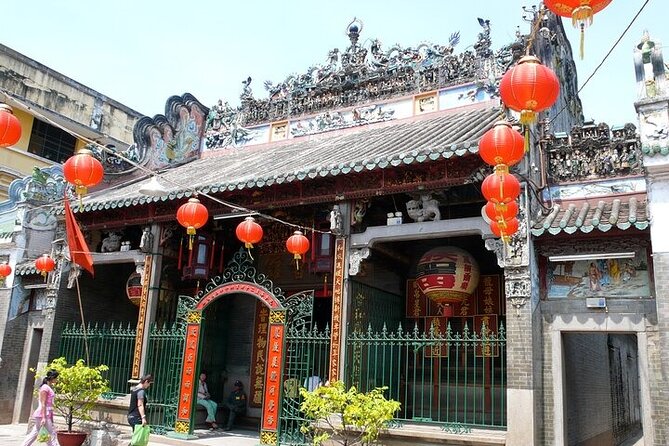 Saigon Highlights Full Day Tour - District 5 / Cho Lon: the market stop that feels like real life