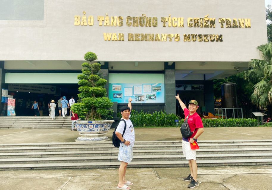 Saigon History & Cu Chi Tunnels with War Museum 1-Day Tour - Getting picked up in District 1 or District 4 (and where you might meet)