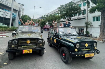 Saigon Jeep Tour : HIGHLIGHTS & HIDDEN GEMS By Vietnam Army Jeep - Where the tour starts: Saigon Opera House and a simple route plan