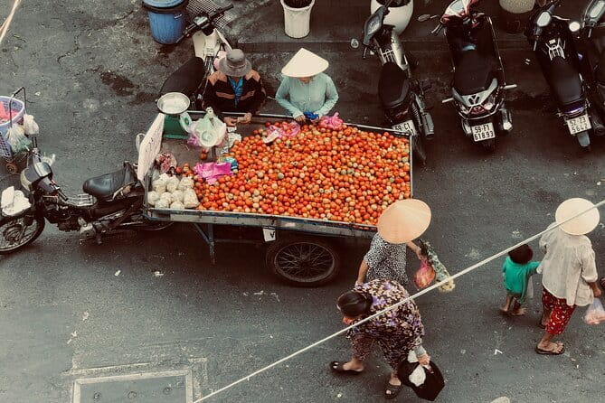 Saigon Local Sightseeing Free Walking Tour - Quick Hits: What Makes This Saigon Walk Work