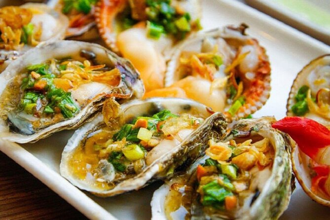 Saigon Scooter Adventure - City Sights & Street Food Tour - Stops 5 to 6: Ban Co Market lanes and old apartment life