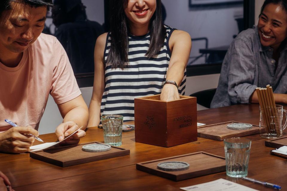 Shake & Savor: Coffee-Themed Cocktails from Việt Nam - How the class actually runs: technique plus stories
