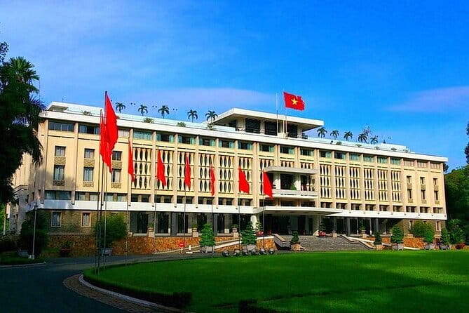 Spring Private Saigon Tour: Highlights & Hidden Gems, and More! - Street Food Focus: Why This Tour Feels Like Saigon
