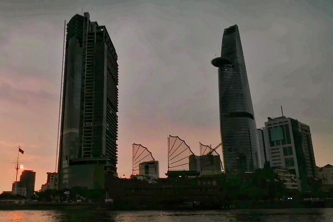 Sunset City-Dragon Floating Temple on River with LUXURY SPEEDBOAT - Luxury Speedboat Sunset on the Saigon River: the 2-hour rhythm