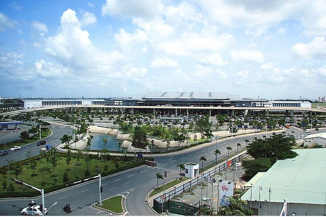 Tan Son Nhat International Airport Transfer - Mobile ticket and confirmation: how the trip comes together