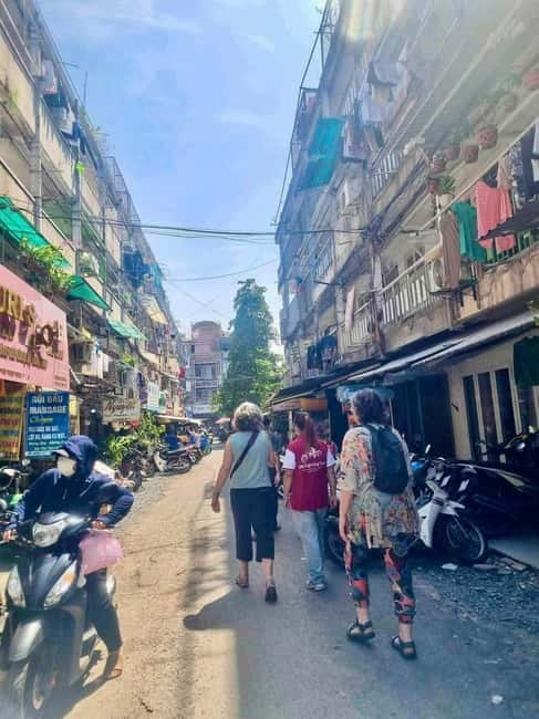 Top Saigon Unique Street Food On Scooter w/ Locals - Scooter Street Food in Saigon: The Real Value