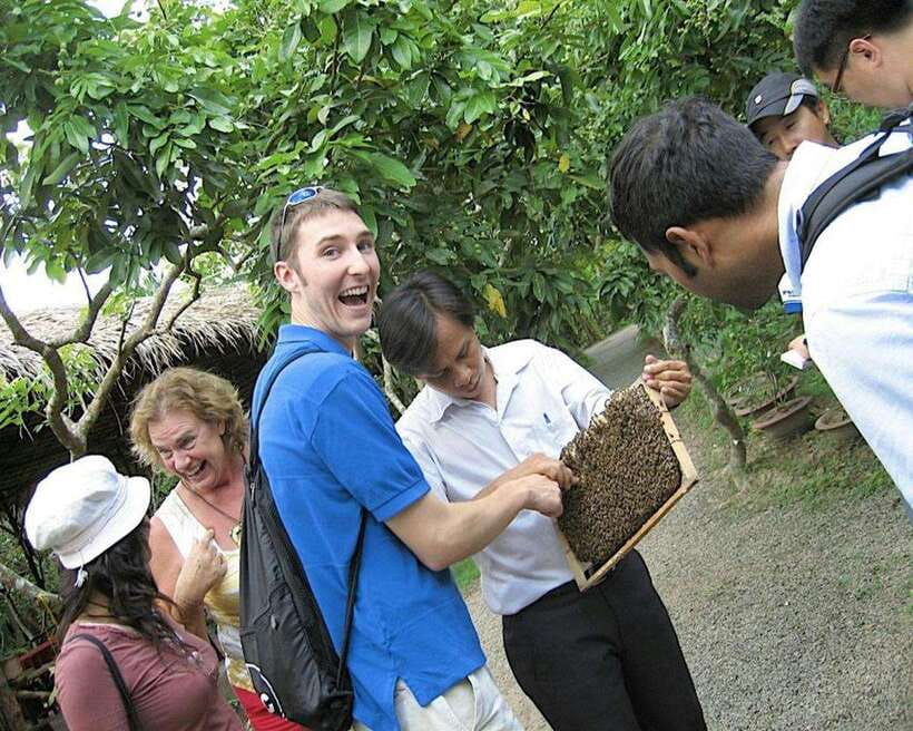 Top Site Must See Bestseller Mekong Delta Full-Day Discovery - Tropical Fruit Tasting and Traditional Music