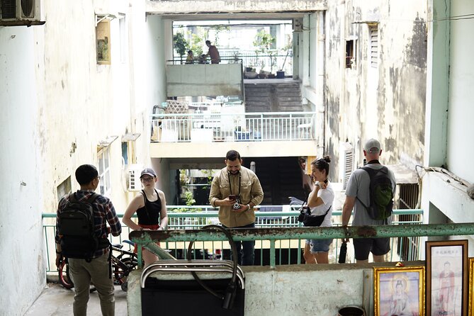 Using Medium Format film camera to discover Saigon - Stop 1: Old-school coffee and a 1968 building moment